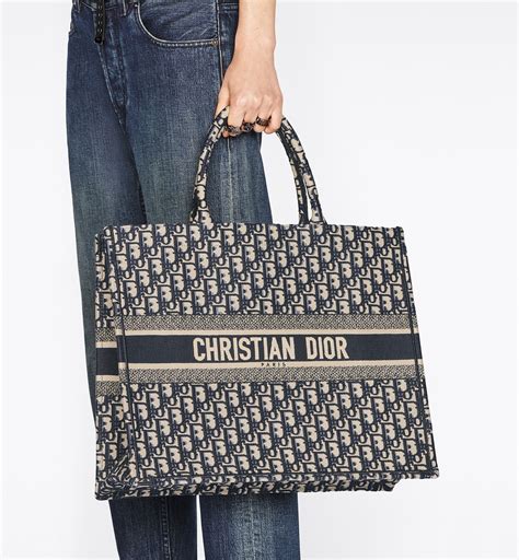 dior tote bag 2018 price|Dior book tote 2022.